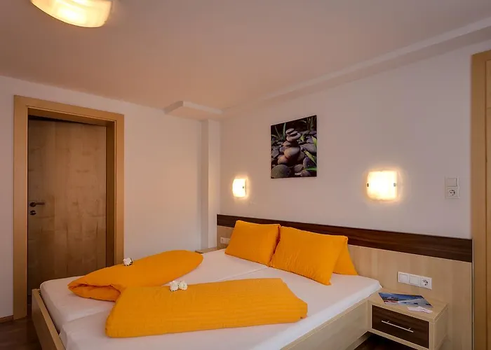 Praxmarer アパート ゼルデン